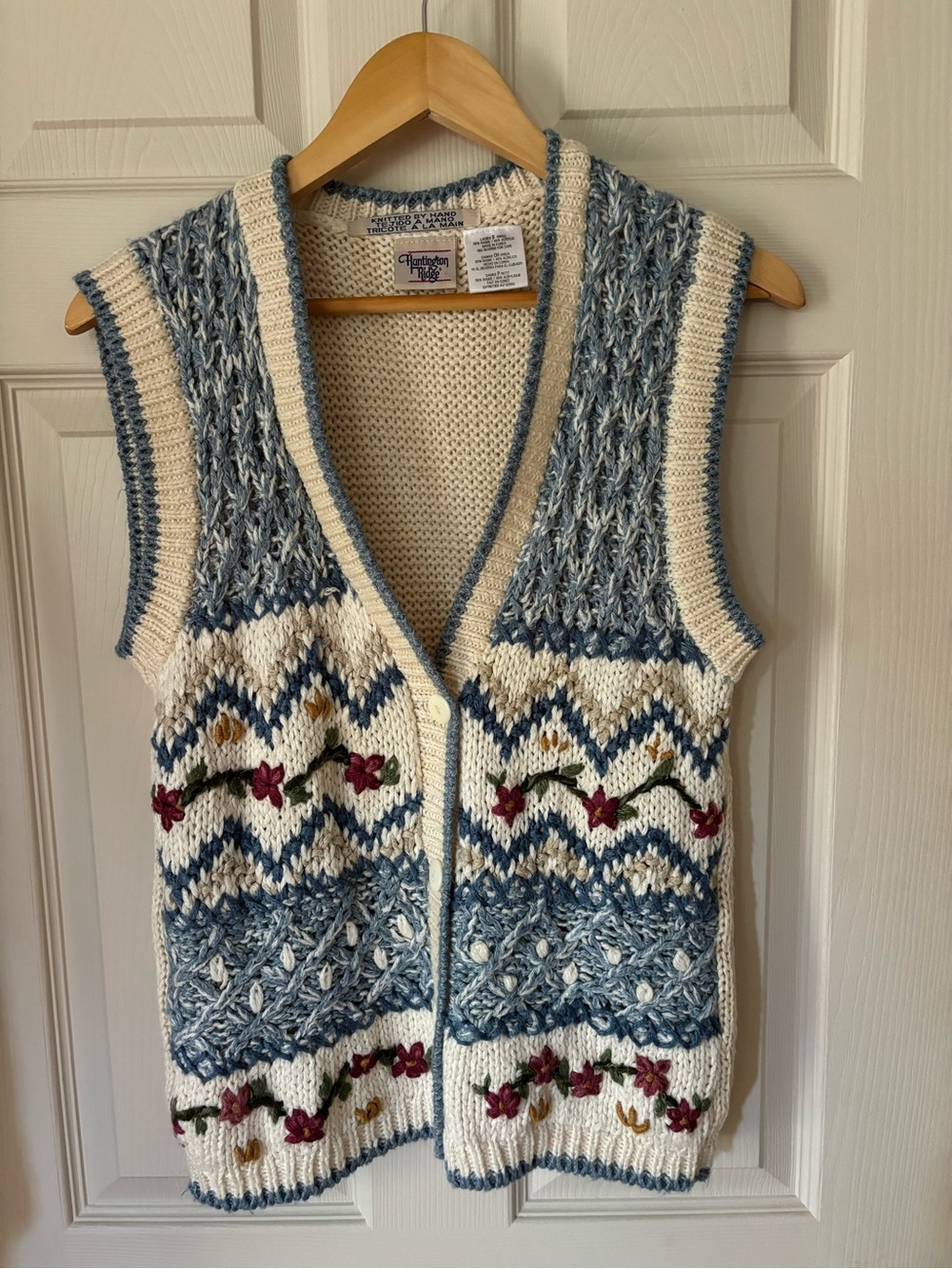 Cottage Core Vintage Cream & Blue Knit Floral Sweater Vest
